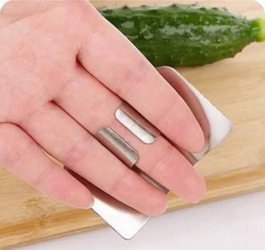 Finger Guard for Safe Cutting