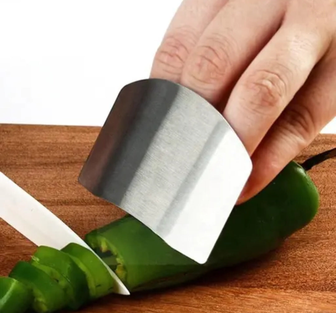 Finger Guard for Safe Cutting