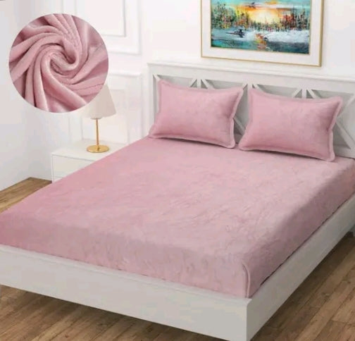 Luxurious Velvet Elastic Fitted Bedsheet Set with 2 Pillow Covers - Plush & Winter Warm