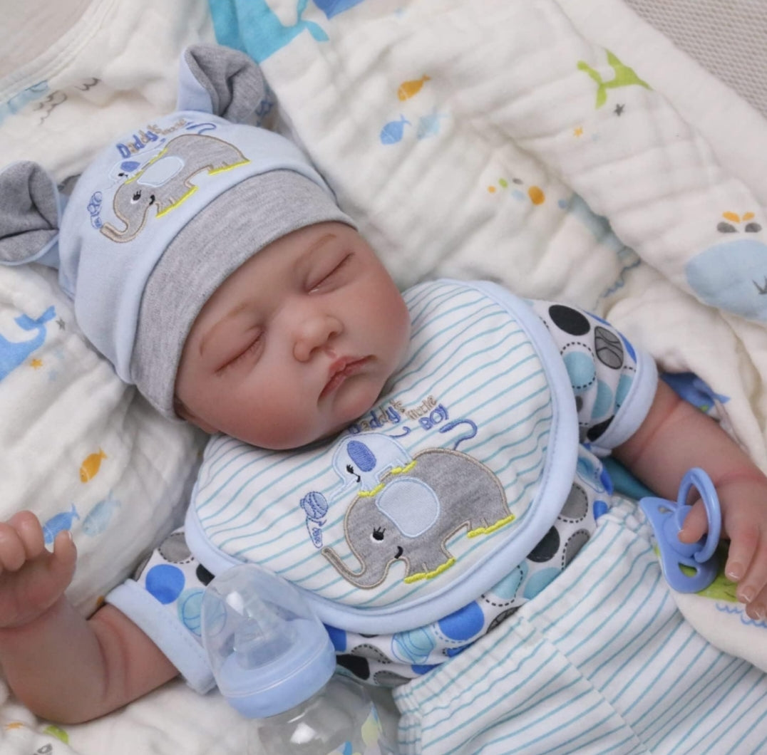 Lifelike Reborn Baby Doll Gift Set – Perfect Birthday & Christmas Present for Kids or Elderly Parents