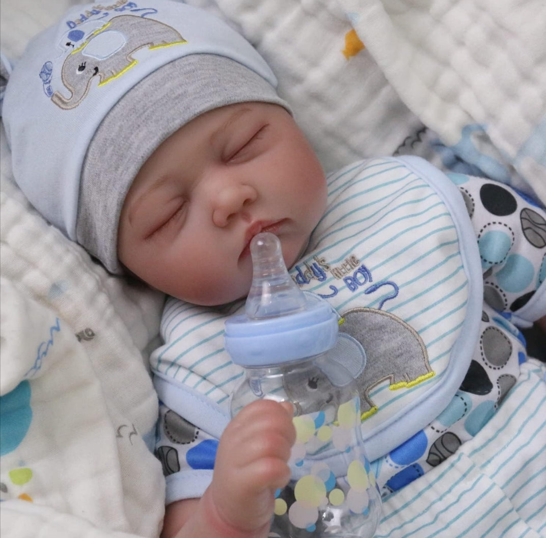 Lifelike Reborn Baby Doll Gift Set – Perfect Birthday & Christmas Present for Kids or Elderly Parents