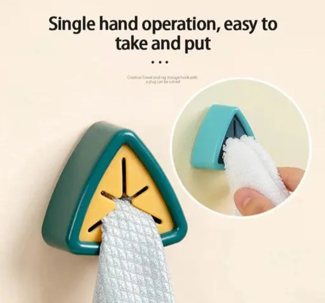 Pack of 4 kitchen plug holder